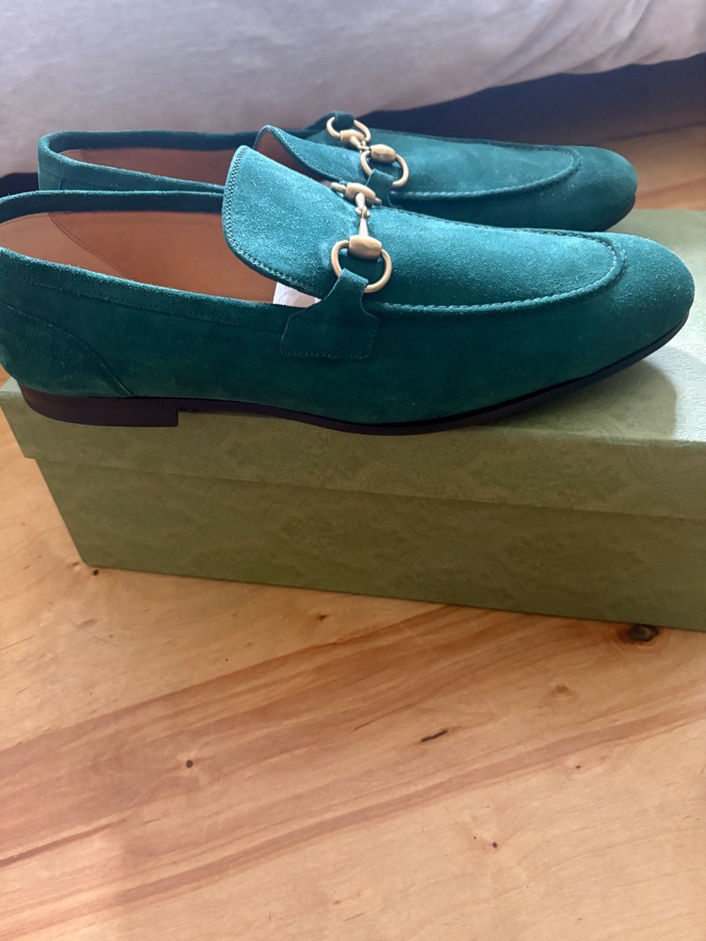 Gucci Jordaan Horsebit Loafers green suede horse (10.5, US 11)